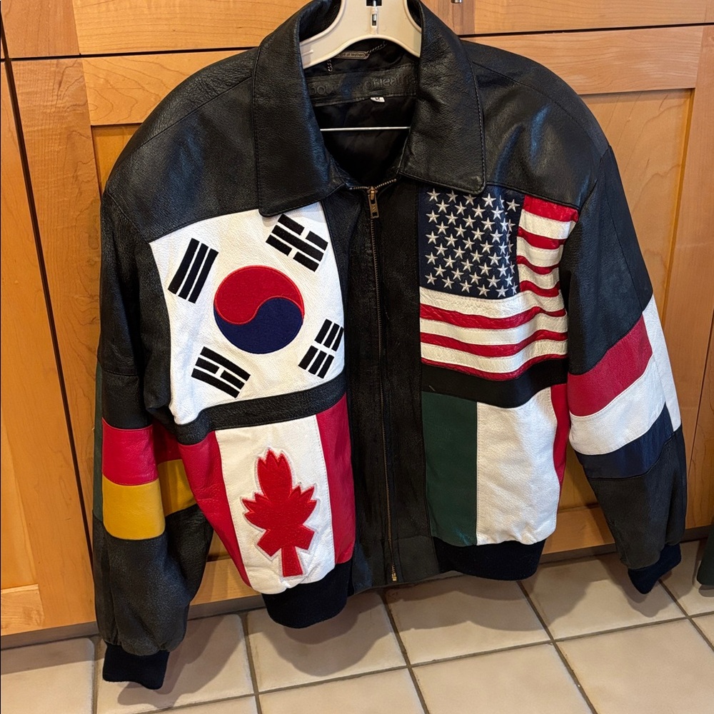 Vintage 90s Leather International Flag Bomber Jacket Size Medium M